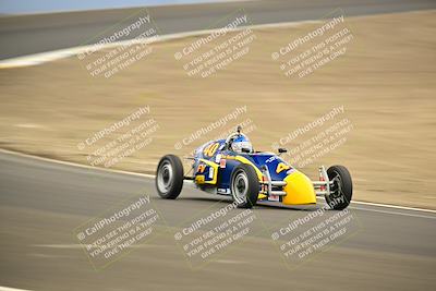 media/Jan-26-2025-CalClub SCCA (Sun) [[cfcea7df88]]/Group 7/Race/